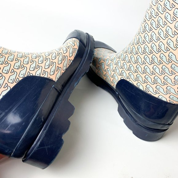 Vineyard Vines whale print rain boots 8 - Picture 8 of 9